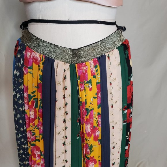 ⚘HOST PICK⚘Anthropologie Pleated Wide Leg Floral Pants - Picture 7 of 9